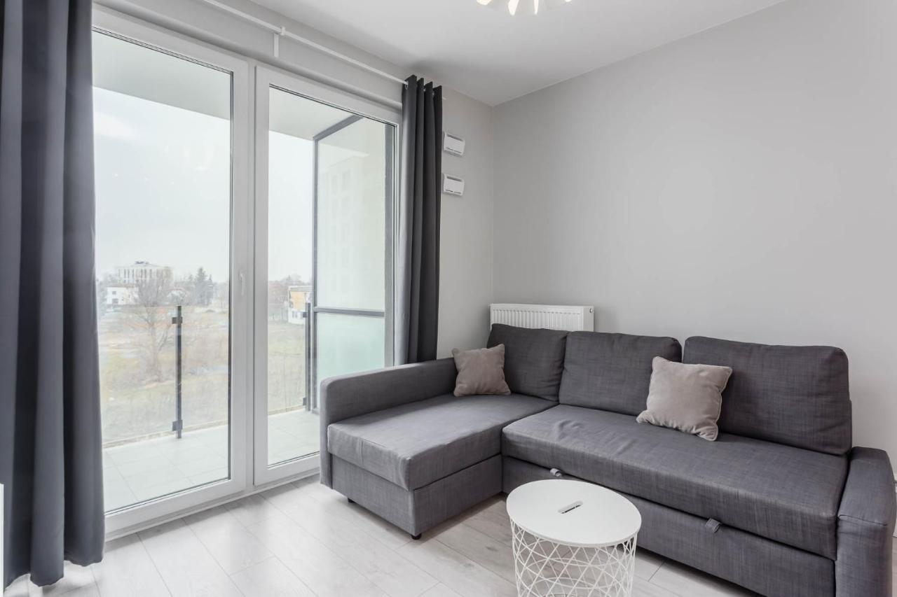 Chill Apartments Ursus Warsaw Exterior photo